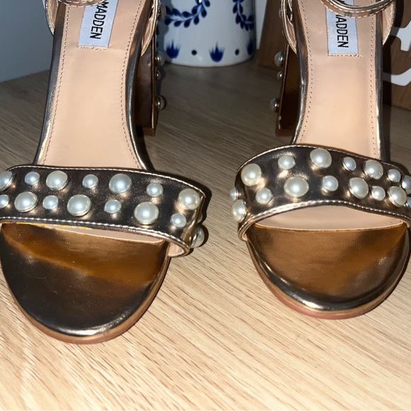 NWT! Steve Madden Madeira Pearl Studded Heels - Picture 5 of 8